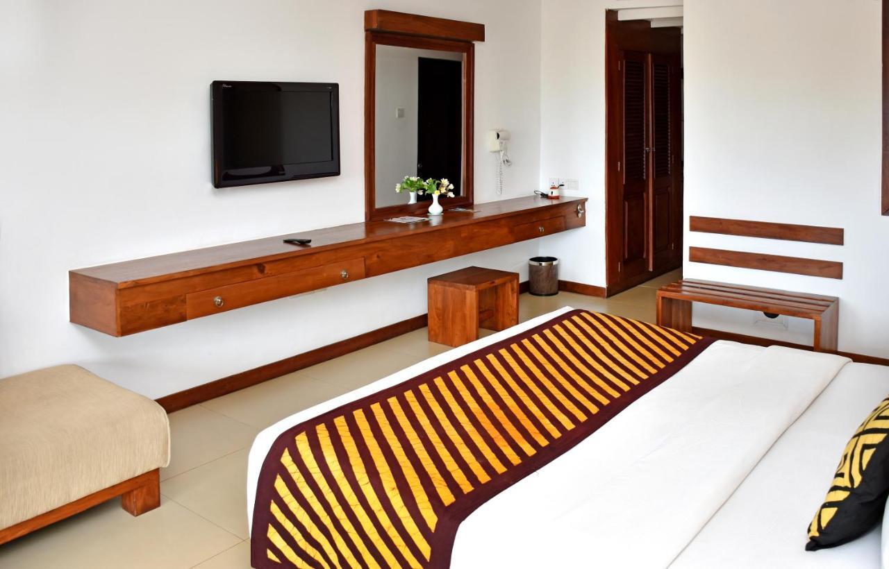 Goldi Sands Hotel Negombo Luaran gambar